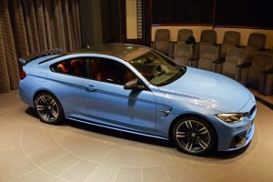Yas Marina Blue F82 BMW M4  (5)