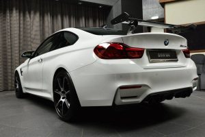 Alpine White BMW M4 GTS (20)