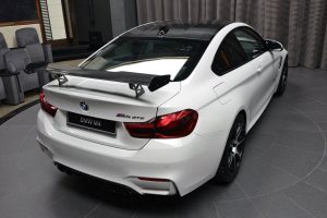 Alpine White BMW M4 GTS (25)