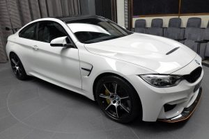 Alpine White BMW M4 GTS (30)