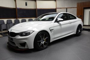 Alpine White BMW M4 GTS (36)
