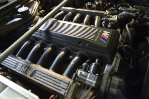 E34 BMW M5 V12