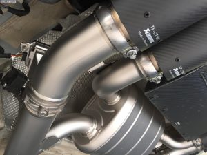 F22 BMW M2 Akrapovic exhaust