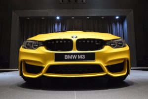speed-yellow-bmw-m3-12