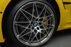 speed-yellow-bmw-m3-13