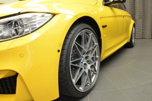 speed-yellow-bmw-m3-22