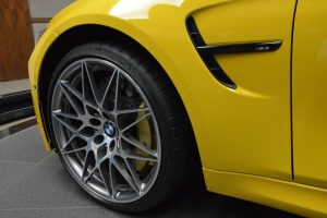 speed-yellow-bmw-m3-27