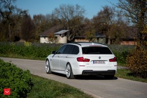 bmw-5-series-touring-rides-on-vossen-wheels-7