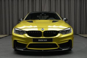 Austin Yellow F8 BMW M4 in Abu Dhabi (2)