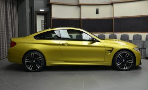 Austin Yellow F8 BMW M4 in Abu Dhabi (6)