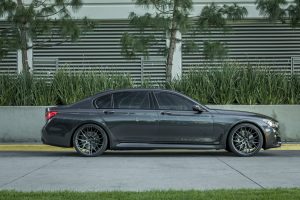 BMW 7-Series Wrapped in V-FF 107 Wheels (5)