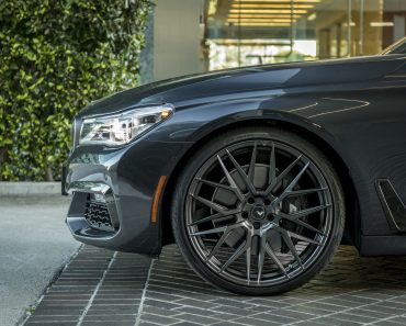 BMW 7-Series Wrapped in V-FF 107 Wheels (7)