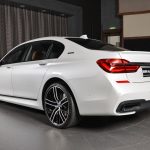 BMW 7-Series 740Le M Sport in Abu Dhabi (17)